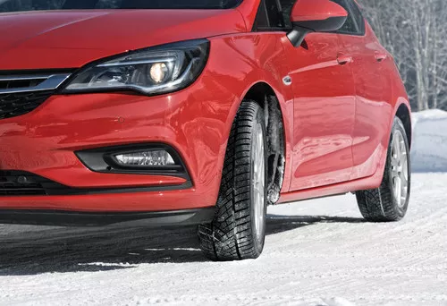 Apollo Aspire XP Winter Vignette 4500x3082