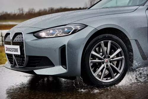 Bridgestone Blizzak 6 Vignette 1920x1279