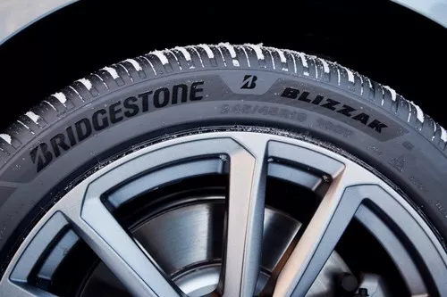 Bridgestone Blizzak 6 Vignette 1920x1280