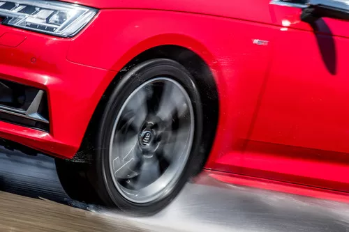 Bridgestone Potenza Sport Vignette 5568x3712