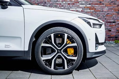 Continental SportContact 6 Vignette 5504x3669