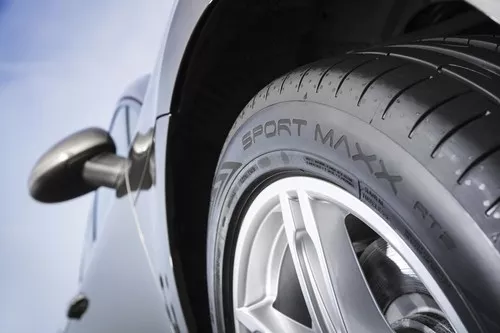 Dunlop SP Sport MAXX RT2 SUV Vignette 800x533