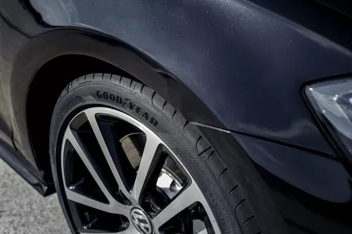 GoodYear Eagle F1 Asymmetric 5 Vignette 5440x3627