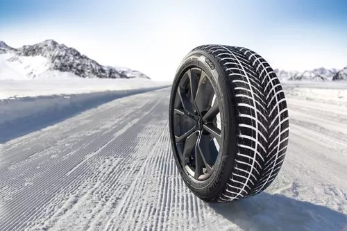 GoodYear UltraGrip Performance 3 Vignette 1920x1280