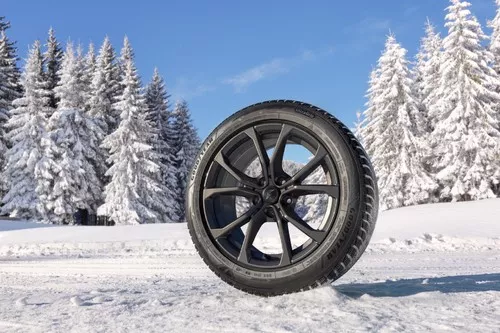 GoodYear UltraGrip Performance 3 Vignette 1920x1280