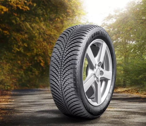 Goodyear Vector 4Seasons Gen-2 Vignette 2559x2215