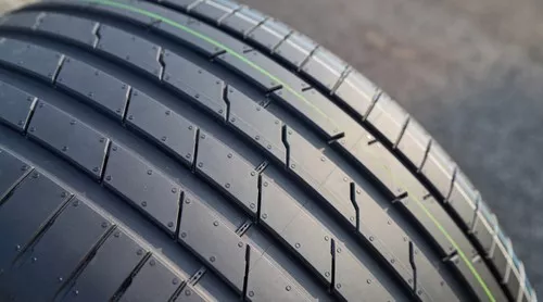 Hankook iON evo SUV IK01A Vignette 1920x1066