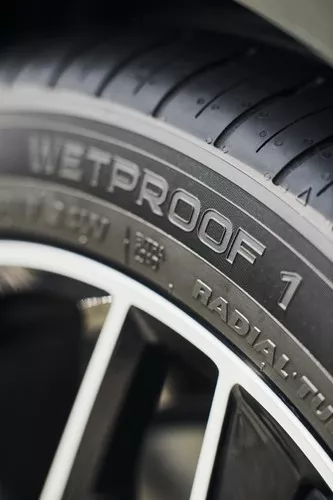Nokian WetProof 1 Vignette 1280x1920