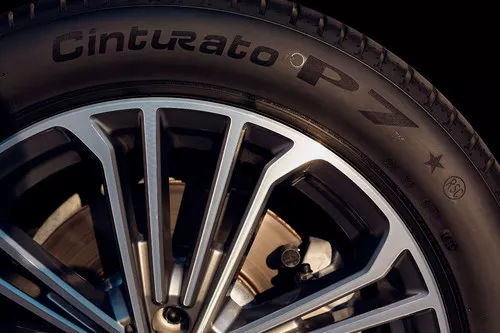 Pirelli Cinturato P7 Vignette 5760x3840